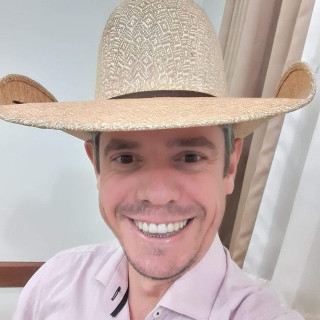 DINO CÉSAR